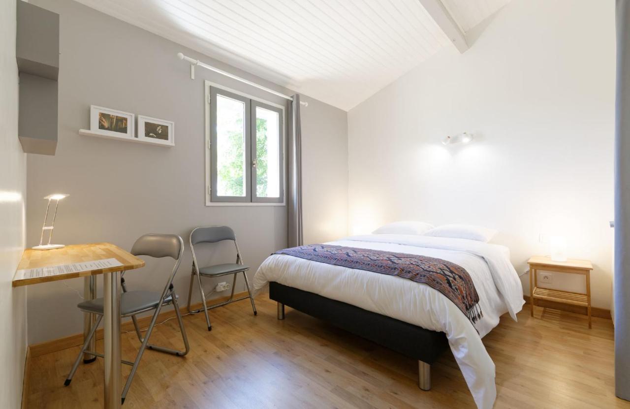 Chambre D'Hotes De Charme A La Maison Bleue Savignac-Mona Buitenkant foto
